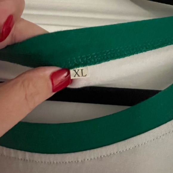 Christmas Raglan Tee, Size XL, Long and oversized - Picture 4 of 4